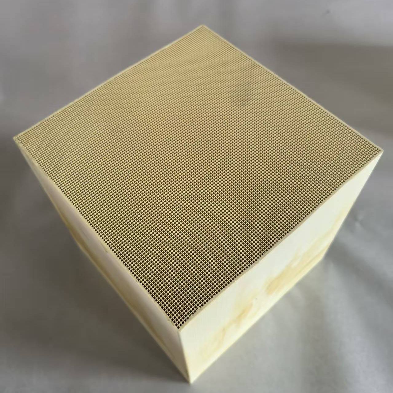 三元催化装置DOC